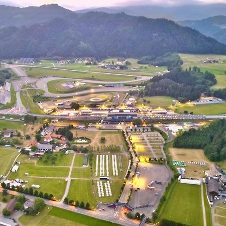 Grandprixcamp, Closest To The Red Bull Ring, Up To 4 Guests In A Tent Spielberg Bei Knittelfeld Exterior foto