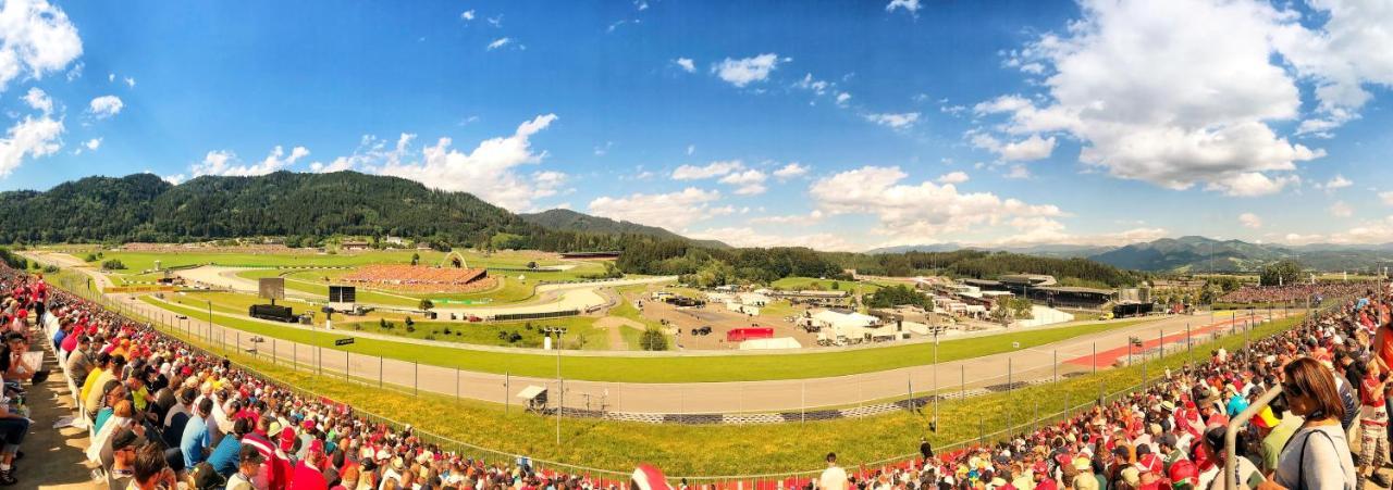 Grandprixcamp, Closest To The Red Bull Ring, Up To 4 Guests In A Tent Spielberg Bei Knittelfeld Exterior foto